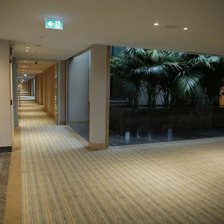 Otel The 4*