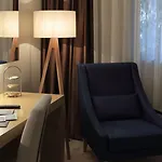 ホテル The 4*