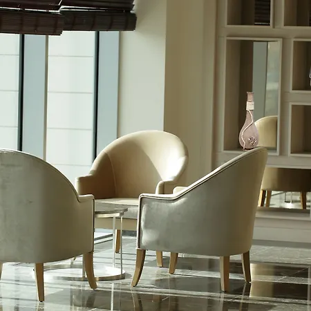 Hotell The 4*