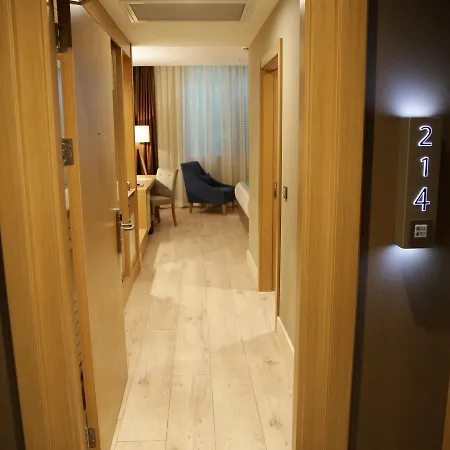The 호텔 4*